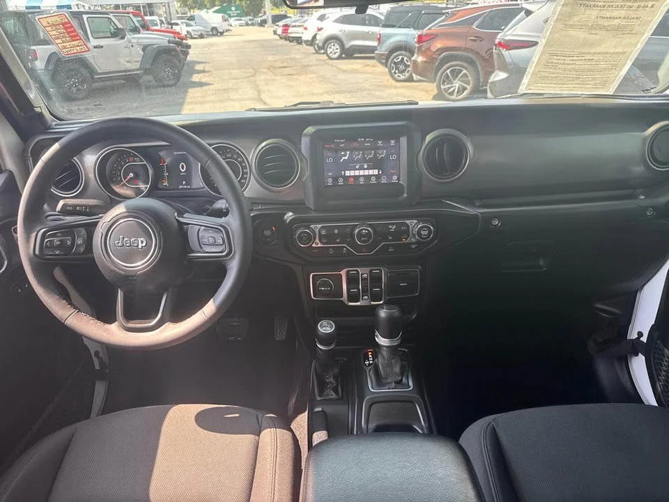 2023 Jeep JT Gladiator - Image 5 of 15