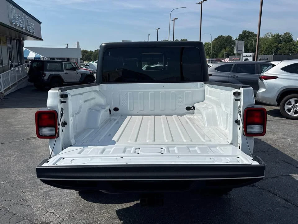 2023 Jeep JT Gladiator - Image 15 of 15