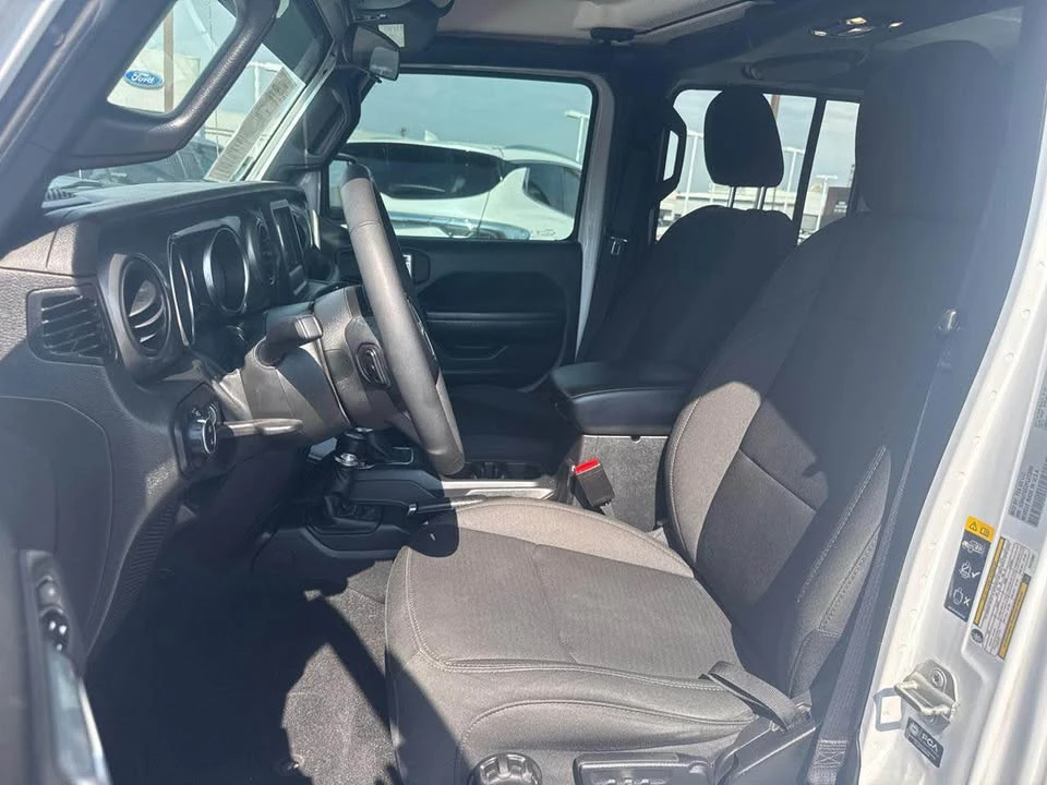 2023 Jeep JT Gladiator - Image 9 of 15