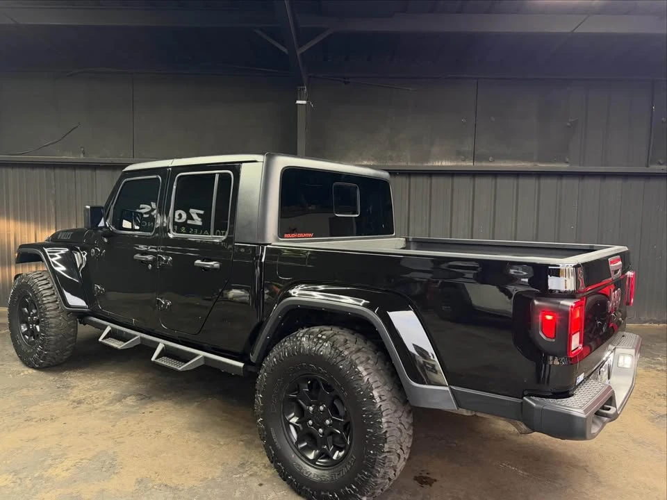 2023 Jeep JT Gladiator - Image 5 of 12