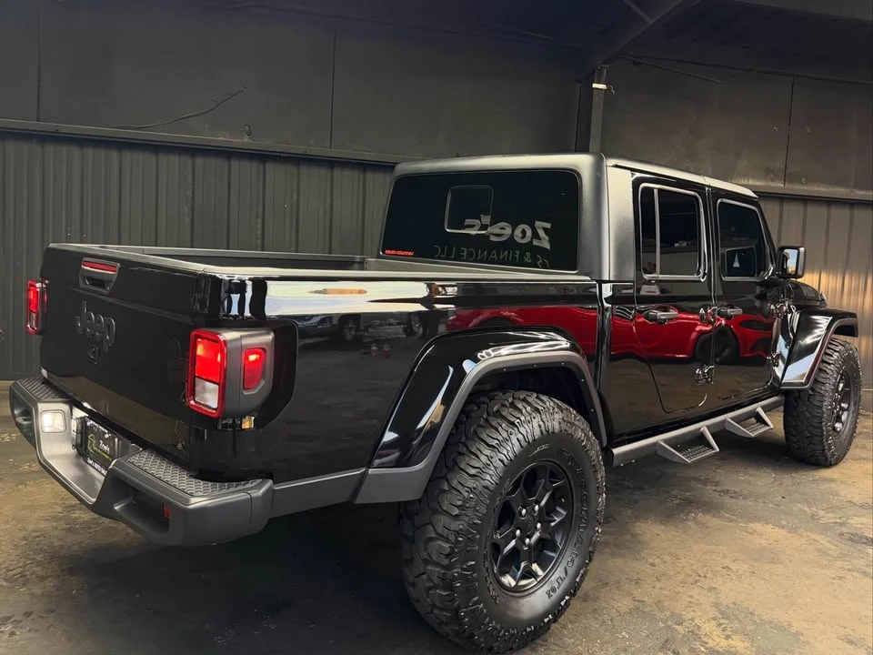 2023 Jeep JT Gladiator - Image 4 of 12