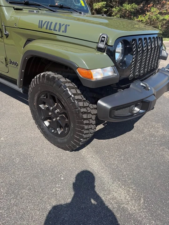 2023 Jeep JT Gladiator - Image 4 of 13