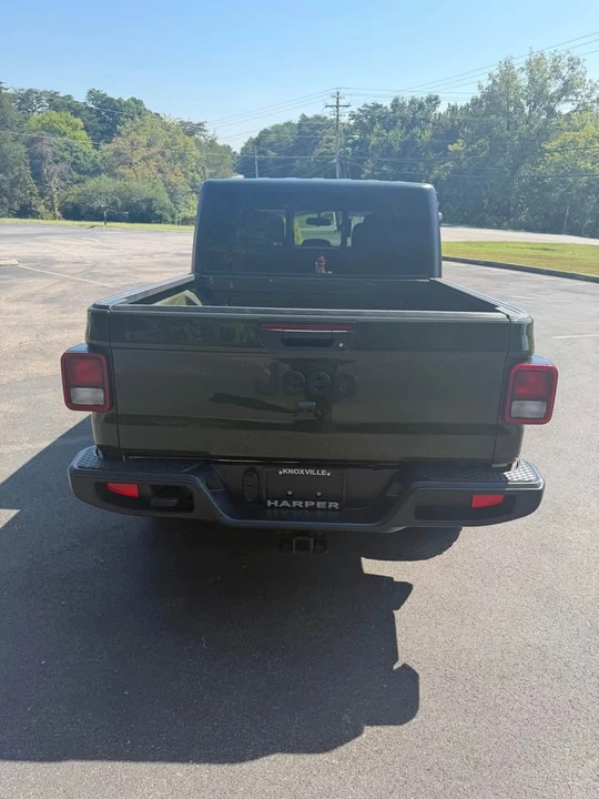 2023 Jeep JT Gladiator - Image 6 of 13