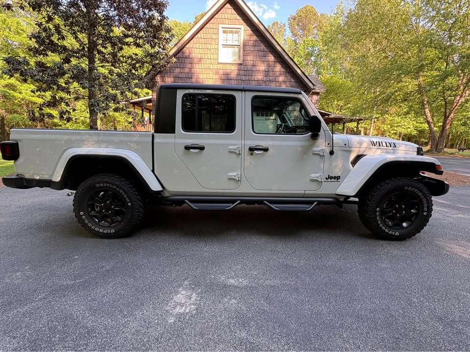 2023 Jeep JT Gladiator - Image 5 of 7