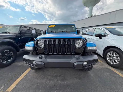 2023 Jeep Gladiator Willys Sport Pickup 4D 5 ft