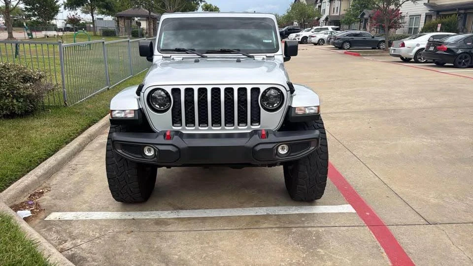 2023 Jeep JT Gladiator - Image 8 of 9