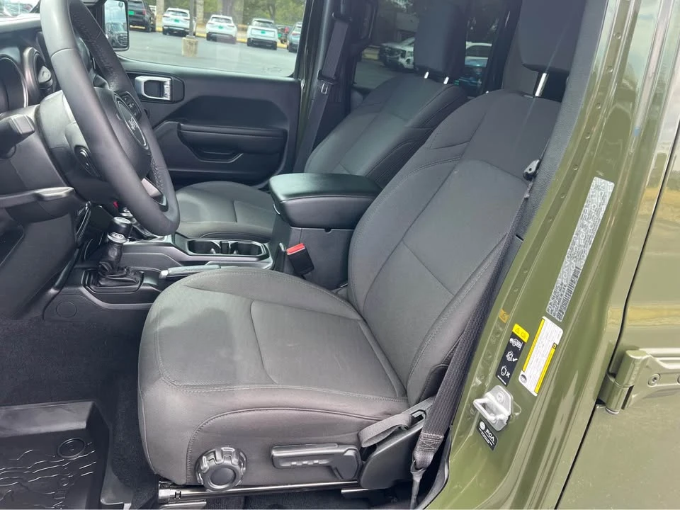 2023 Jeep JT Gladiator - Image 5 of 6