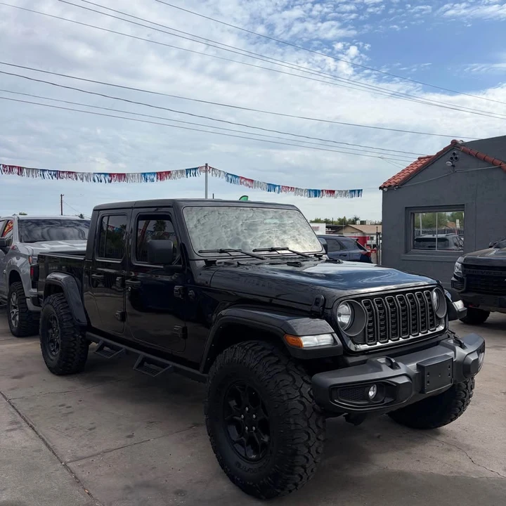 2023 Jeep JT Gladiator - Image 3 of 7