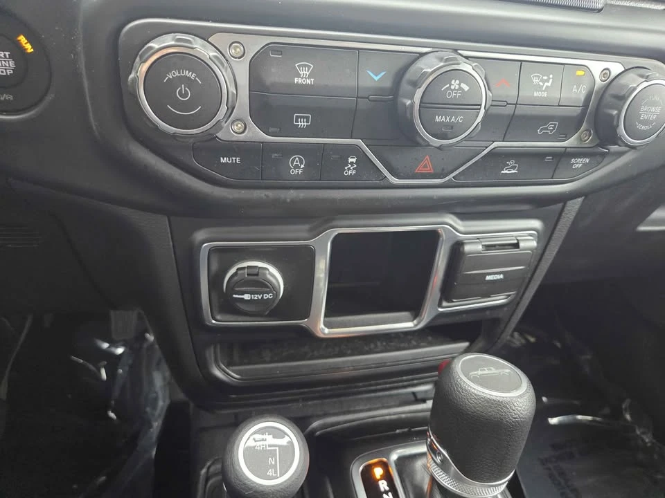 2023 Jeep JT Gladiator - Image 15 of 17