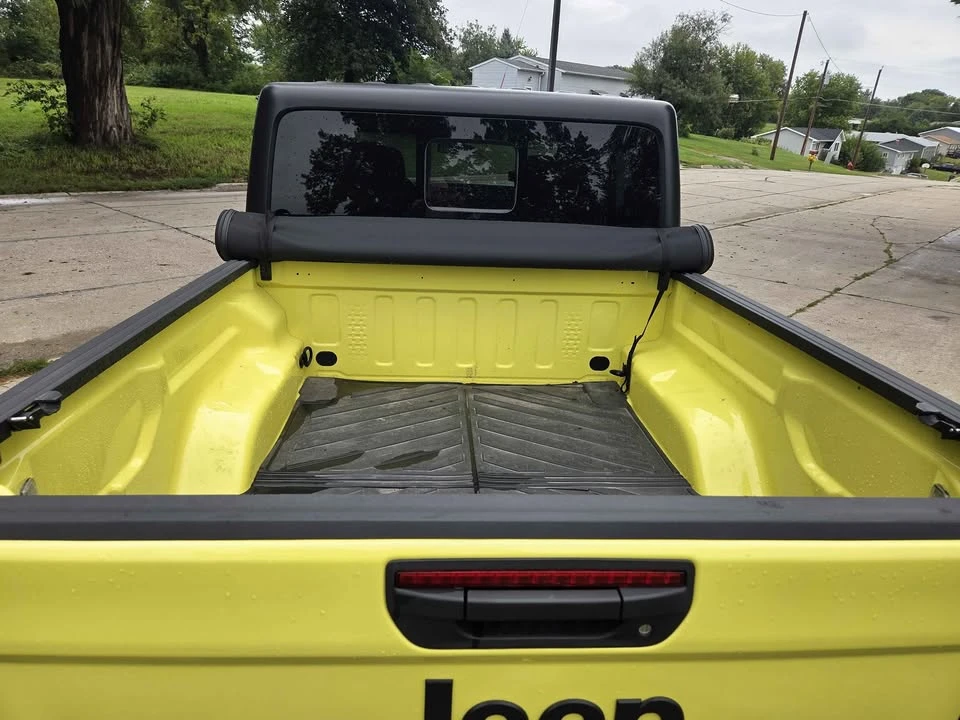2023 Jeep JT Gladiator - Image 7 of 17
