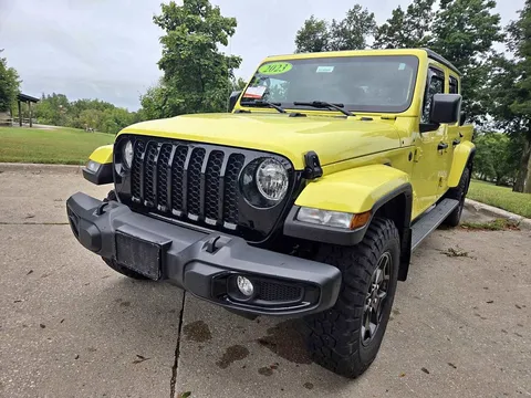 2023 Jeep Gladiator Willys Sport Pickup 4D 5 ft