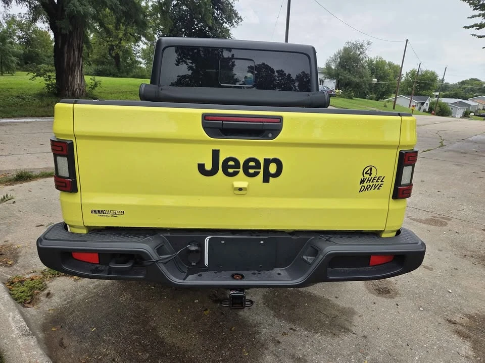 2023 Jeep JT Gladiator - Image 6 of 17