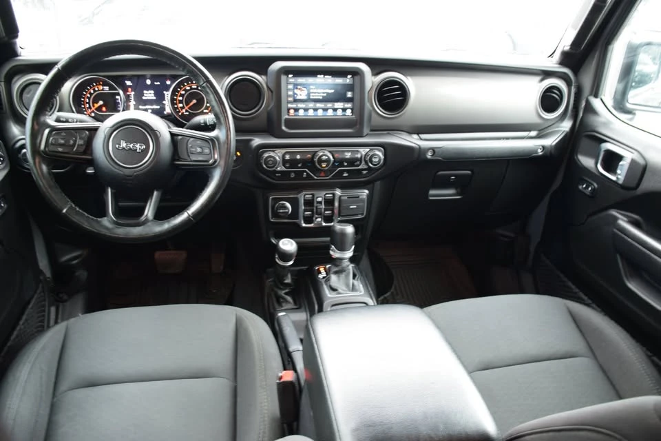 2023 Jeep JT Gladiator - Image 13 of 18