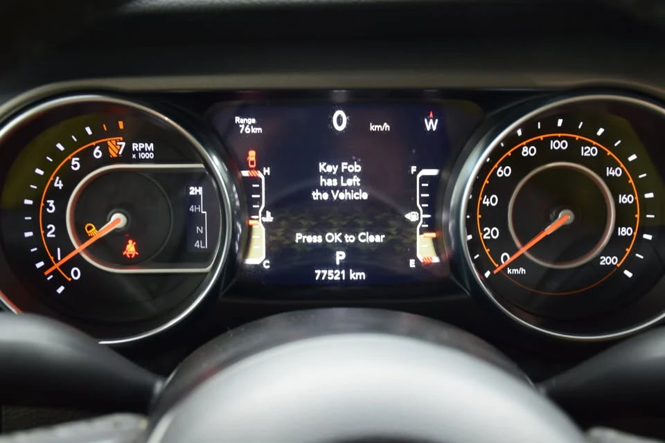 2023 Jeep JT Gladiator - Image 14 of 18
