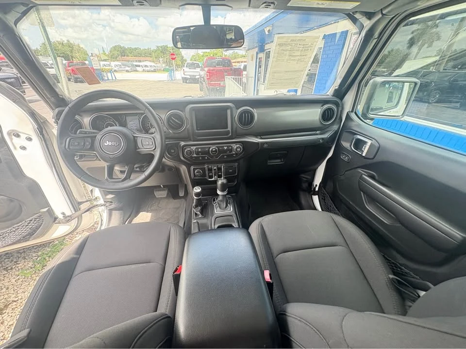 2023 Jeep JT Gladiator - Image 13 of 19