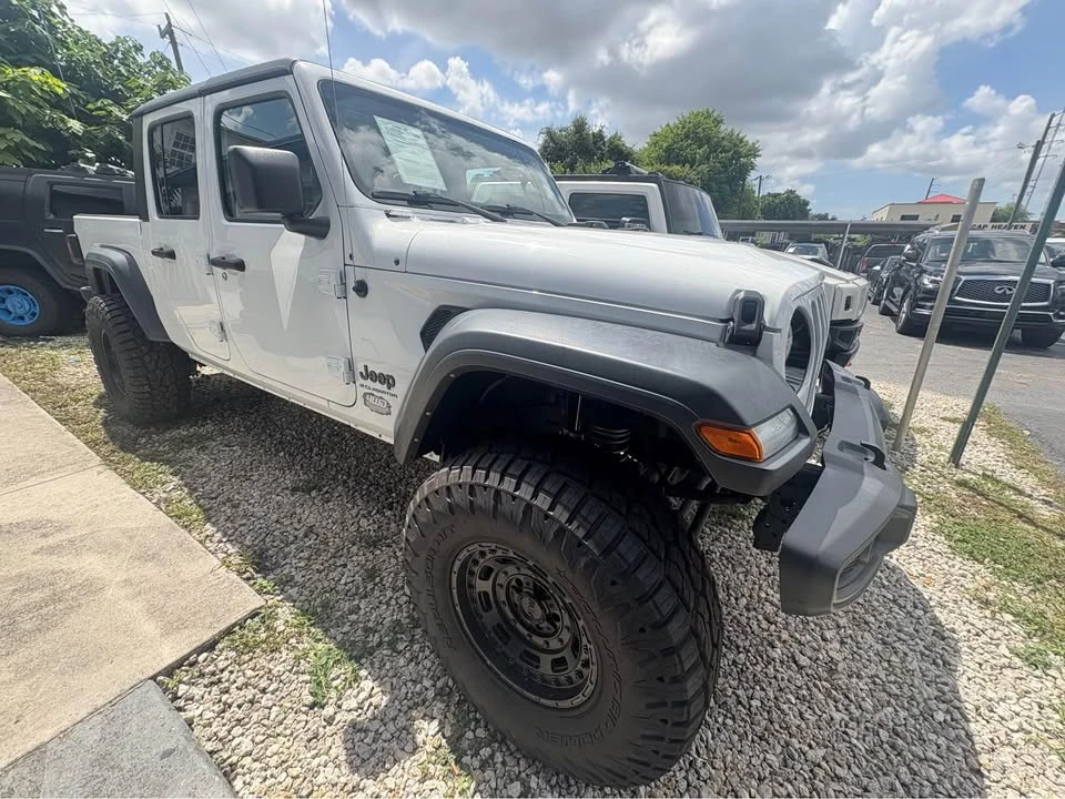 2023 Jeep JT Gladiator - Image 6 of 19