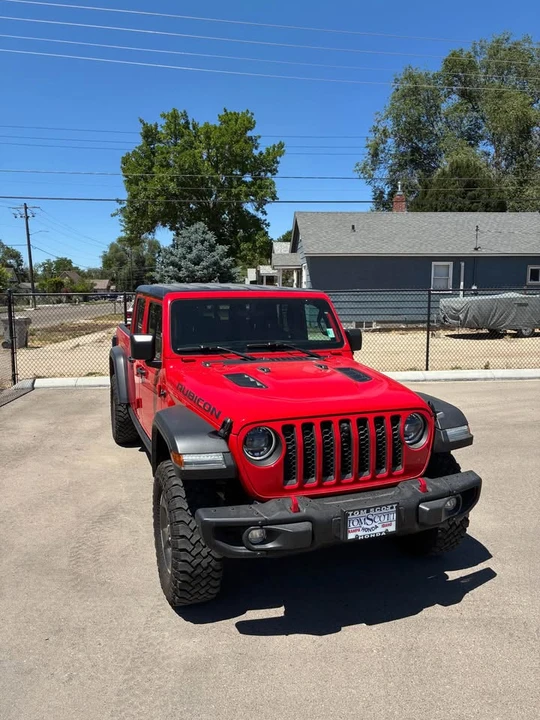 2023 Jeep JT Gladiator - Image 2 of 10