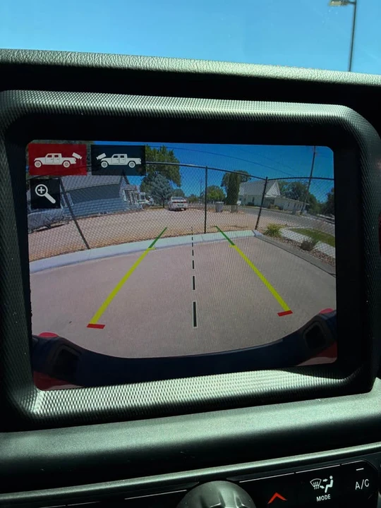2023 Jeep JT Gladiator - Image 9 of 10