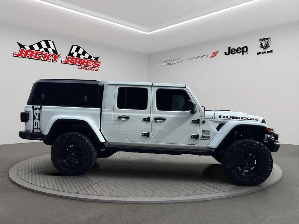 2023 Jeep JT Gladiator - Image 11 of 20