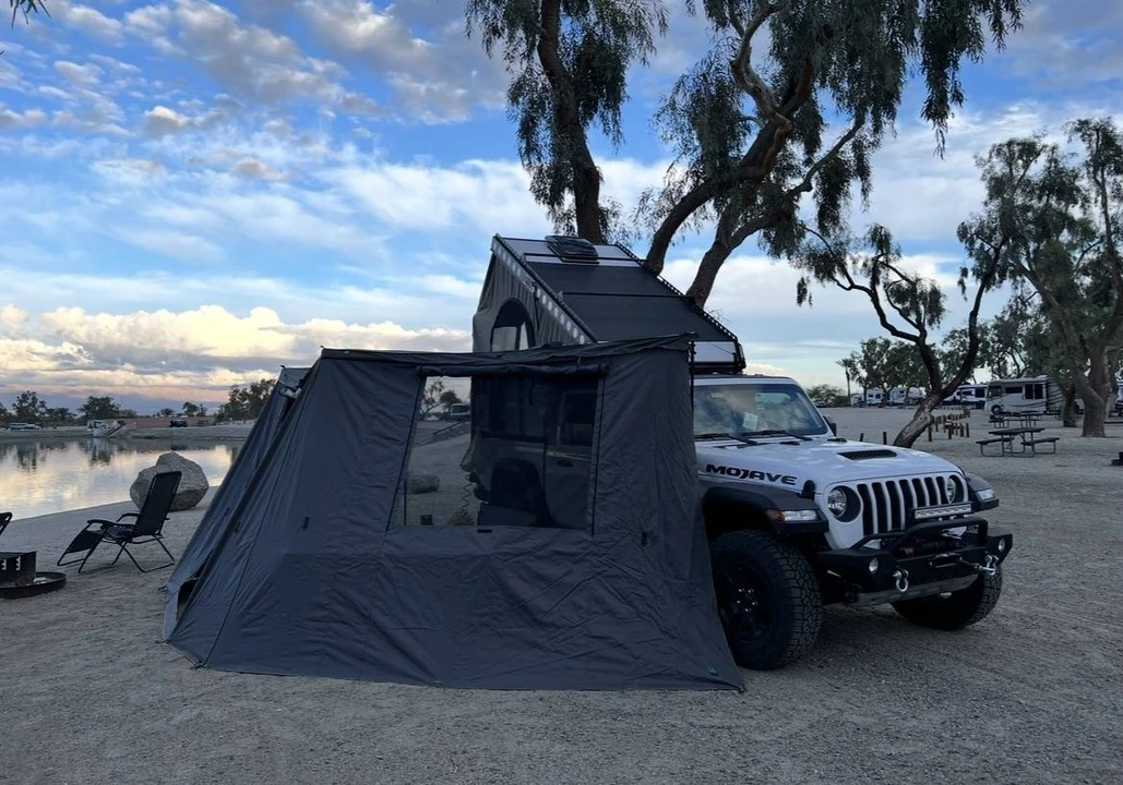 2023 Jeep JT Gladiator - Image 8 of 17