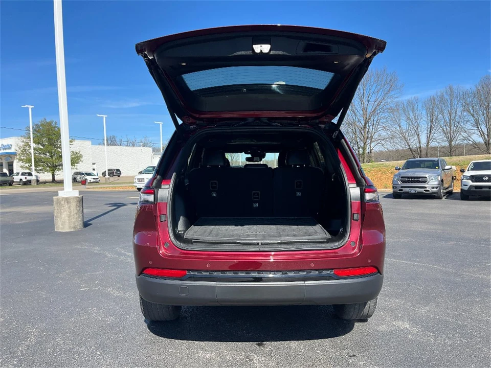 2023 Jeep WL Grand Cherokee - Image 11 of 31