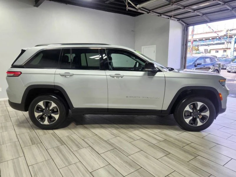 2023 Jeep WL Grand Cherokee - Image 6 of 12
