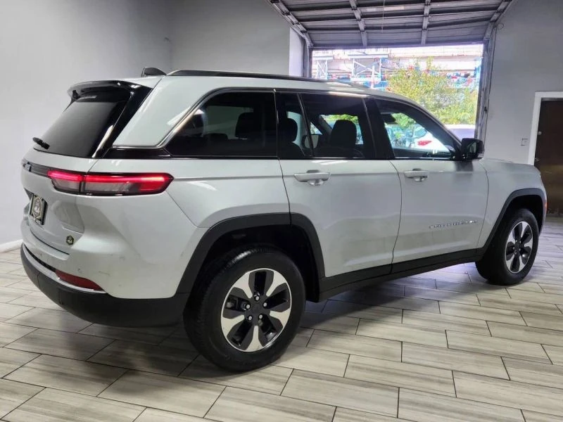 2023 Jeep WL Grand Cherokee - Image 5 of 12