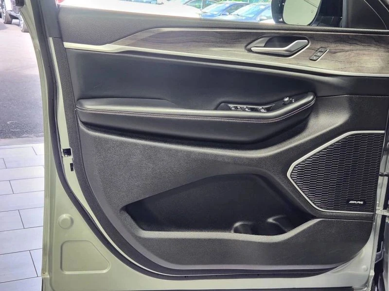 2023 Jeep WL Grand Cherokee - Image 10 of 12