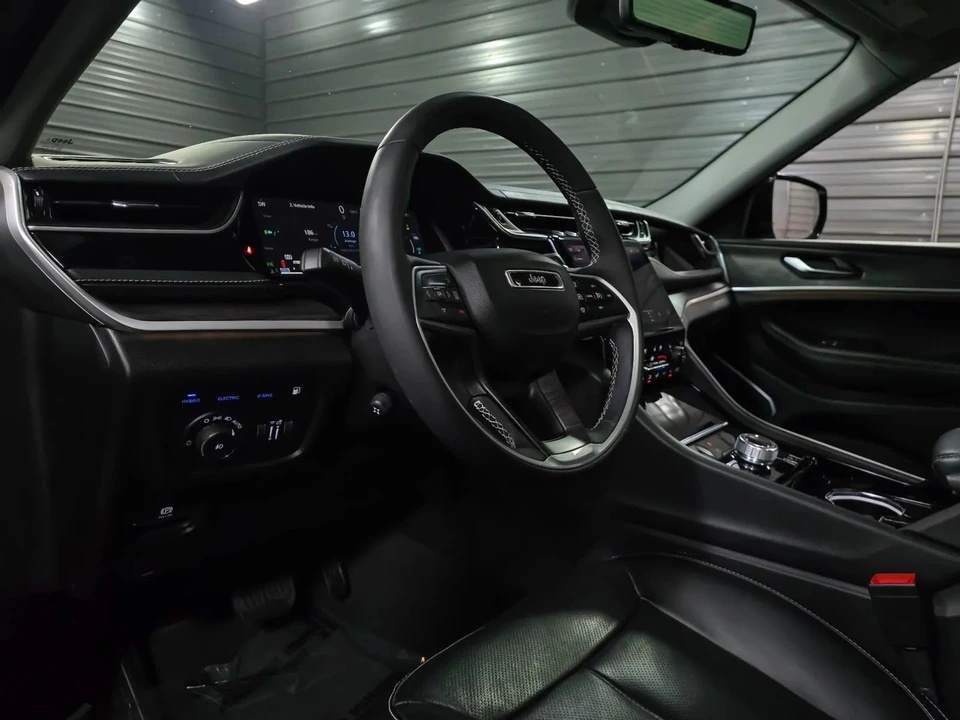 2023 Jeep WL Grand Cherokee - Image 10 of 12