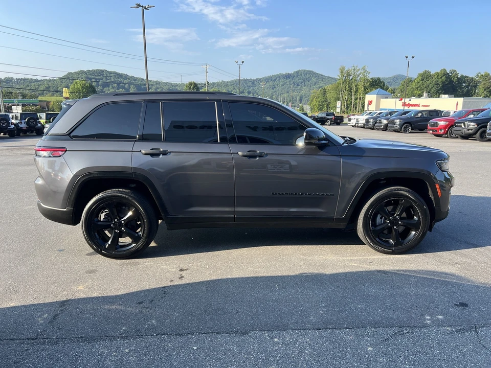 2023 Jeep WL Grand Cherokee - Image 4 of 29