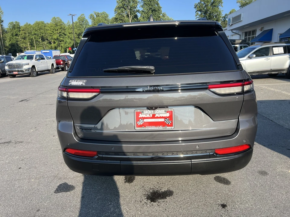2023 Jeep WL Grand Cherokee - Image 2 of 29