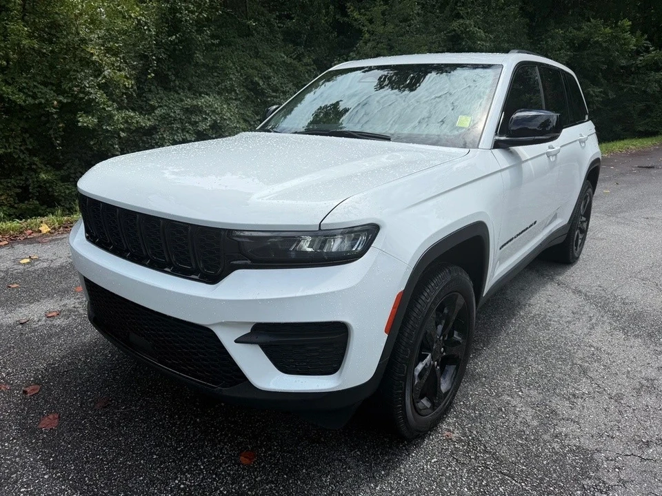2023 Jeep WL Grand Cherokee - Image 2 of 21