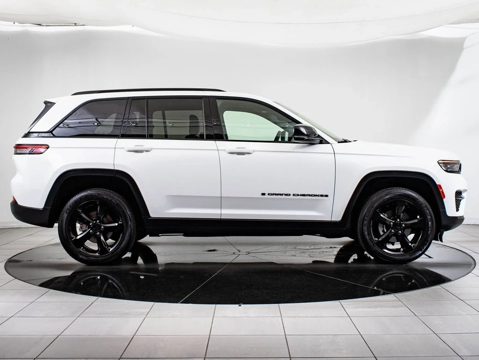 2023 Jeep KL Cherokee - Image 11 of 21