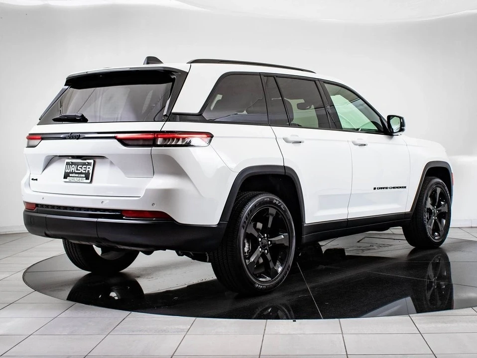 2023 Jeep KL Cherokee - Image 10 of 21