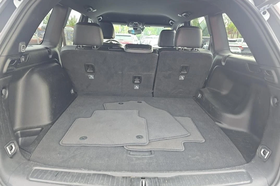 2023 Jeep - Image 7 of 17