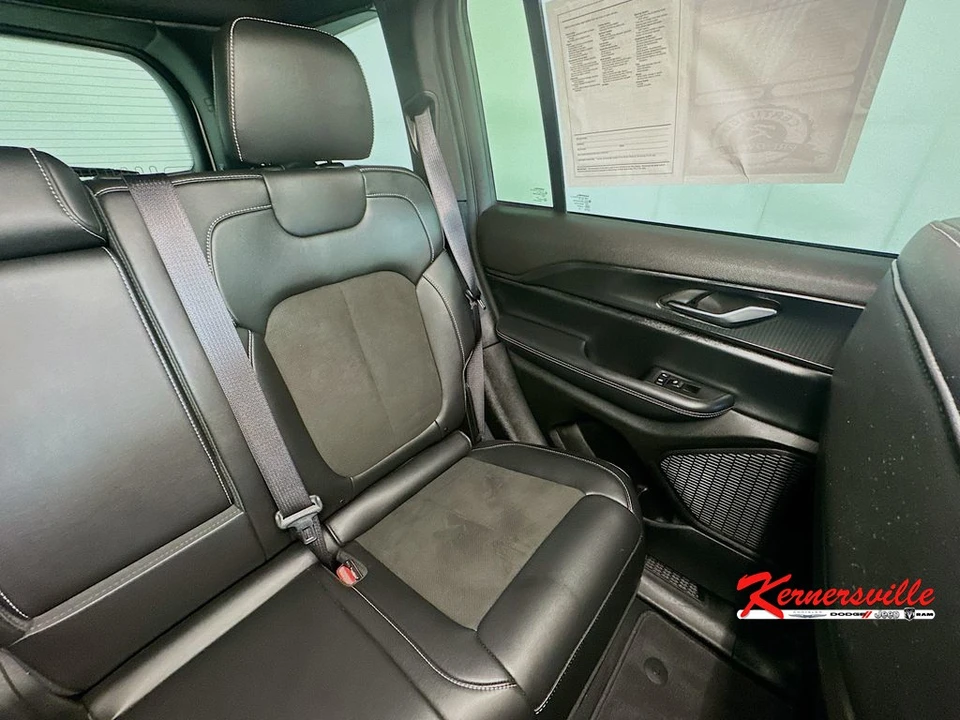 2023 Jeep WL Grand Cherokee - Image 14 of 24