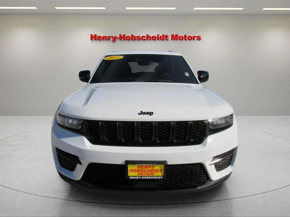 2023 Jeep WL Grand Cherokee - Image 2 of 12