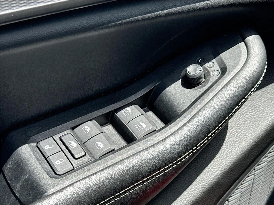 2023 Jeep WL Grand Cherokee - Image 17 of 21