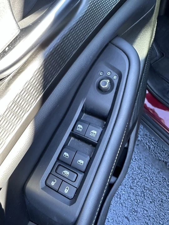 2023 Jeep WL Grand Cherokee - Image 11 of 12