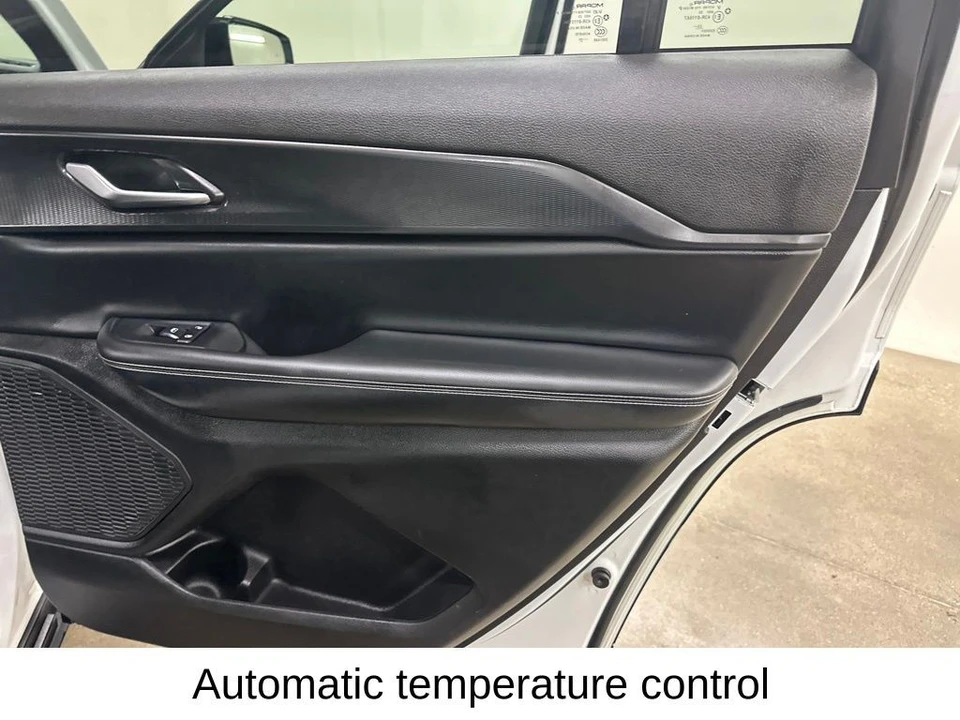 2023 Jeep WL Grand Cherokee - Image 24 of 31
