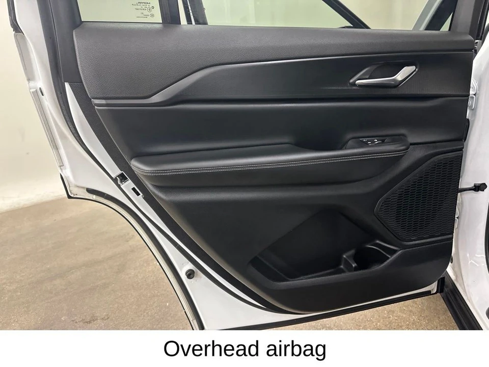 2023 Jeep WL Grand Cherokee - Image 31 of 31