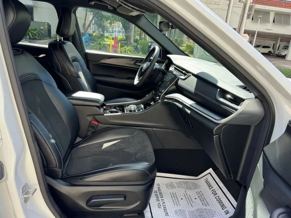 2023 Jeep WL Grand Cherokee - Image 9 of 12