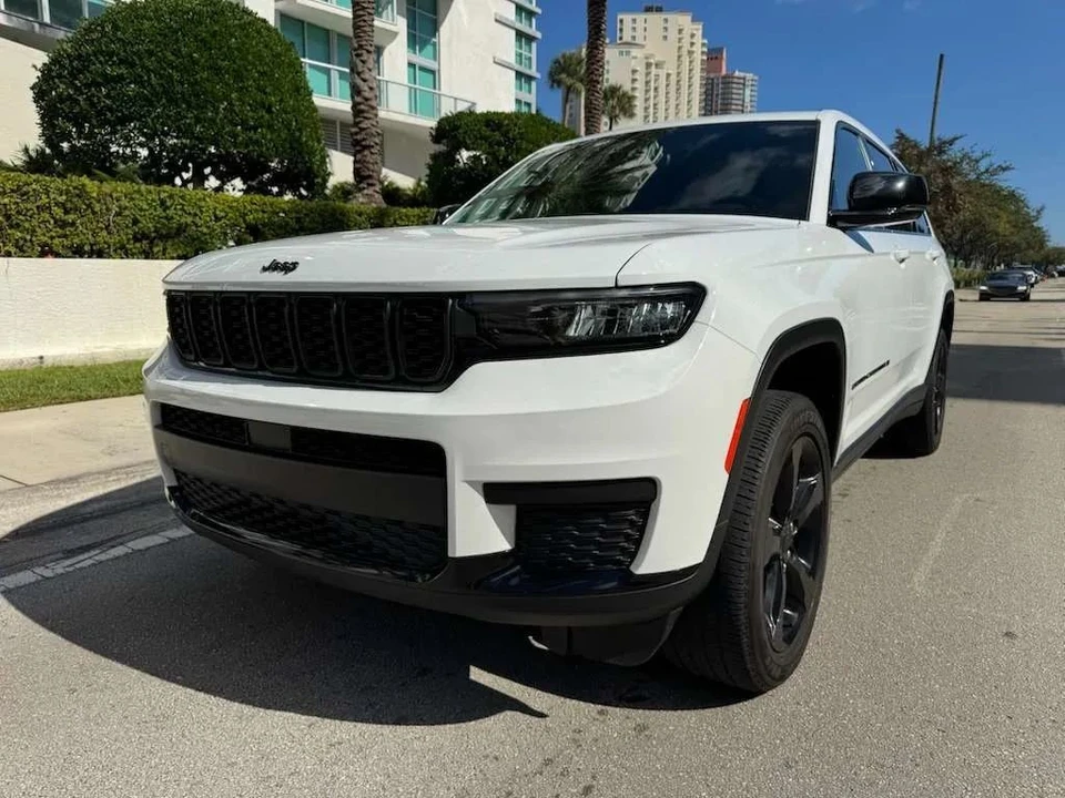 2023 Jeep WL Grand Cherokee - Image 11 of 12