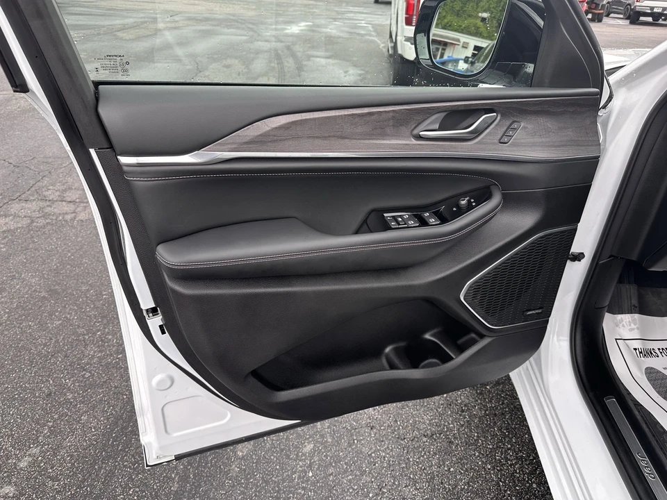 2023 Jeep WL Grand Cherokee - Image 9 of 21