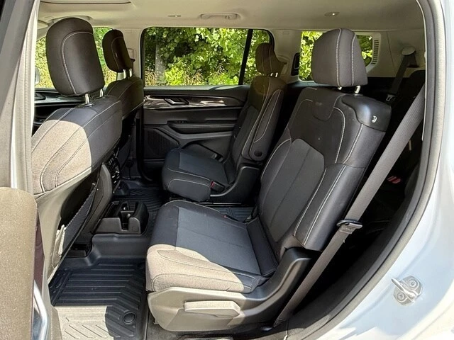 2023 Jeep WL Grand Cherokee - Image 14 of 31