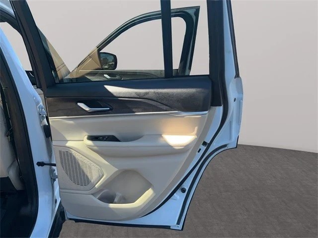 2023 Jeep WL Grand Cherokee - Image 18 of 21