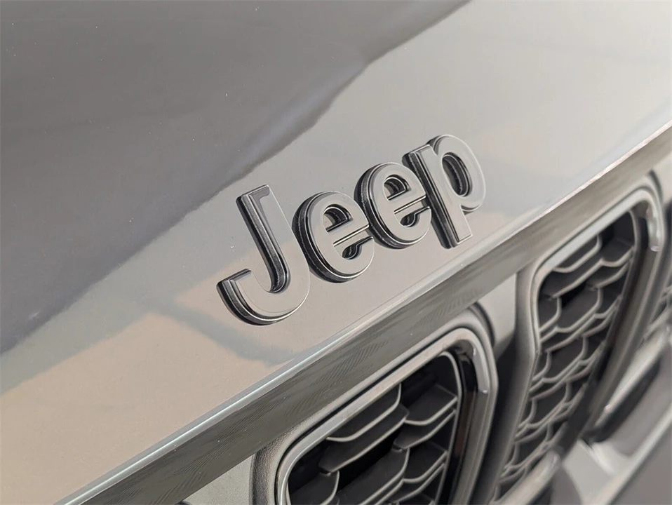 2023 Jeep WL Grand Cherokee - Image 17 of 21