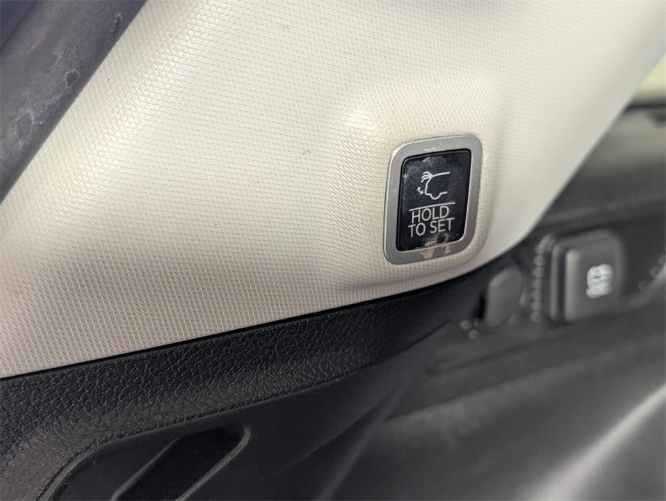 2023 Jeep WL Grand Cherokee - Image 12 of 21