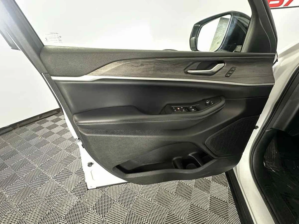 2023 Jeep WL Grand Cherokee - Image 15 of 21