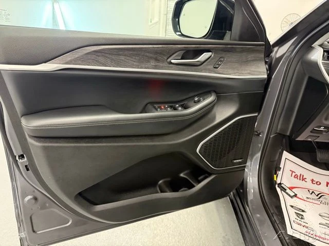 2023 Jeep WL Grand Cherokee - Image 14 of 21